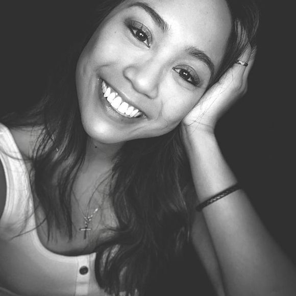 Meet your Posher, Joanna - Picture 2 of 2